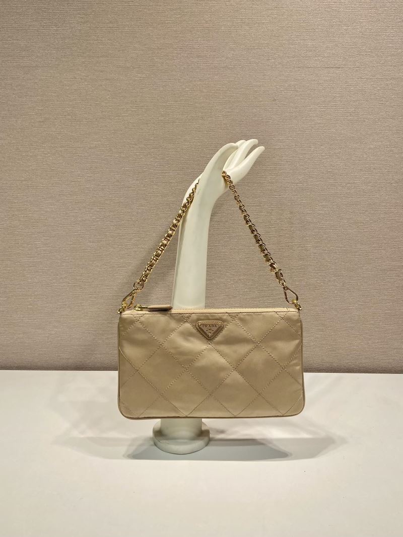 Pra*a hobo bags